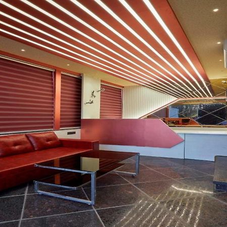 Hotel Rose Gold Ahmednagar Bagian luar foto