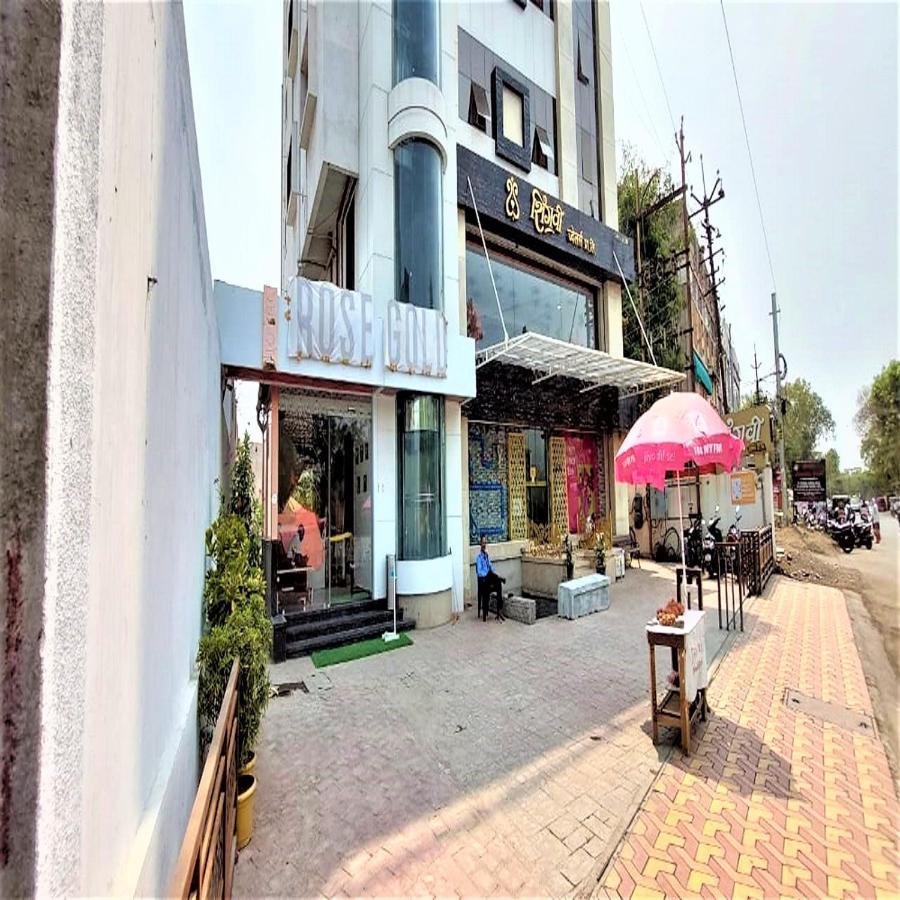 Hotel Rose Gold Ahmednagar Bagian luar foto